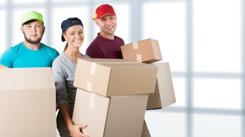 Local moving van service for flats and houses near Maida Vale